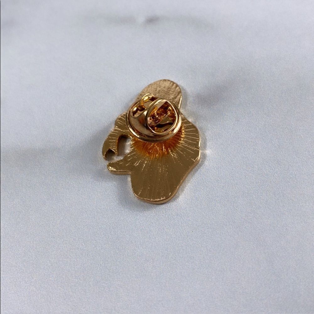 Donald Duck Enamel Pin/Brooch - Picture 3 of 3